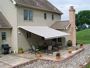 picture of a retractable awning on a patio
